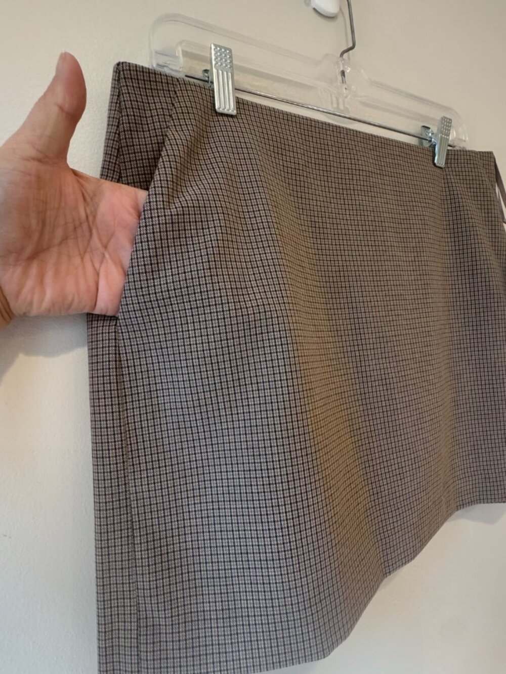 Uniqlo Brown Plaid A-Line Mini Skirt – Size L – Built-In Shorts 🔥 - Picture 4 of 14